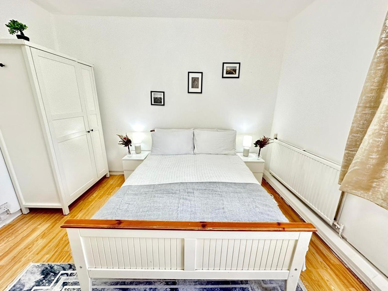 Paddington Beautiful Two Bedroom