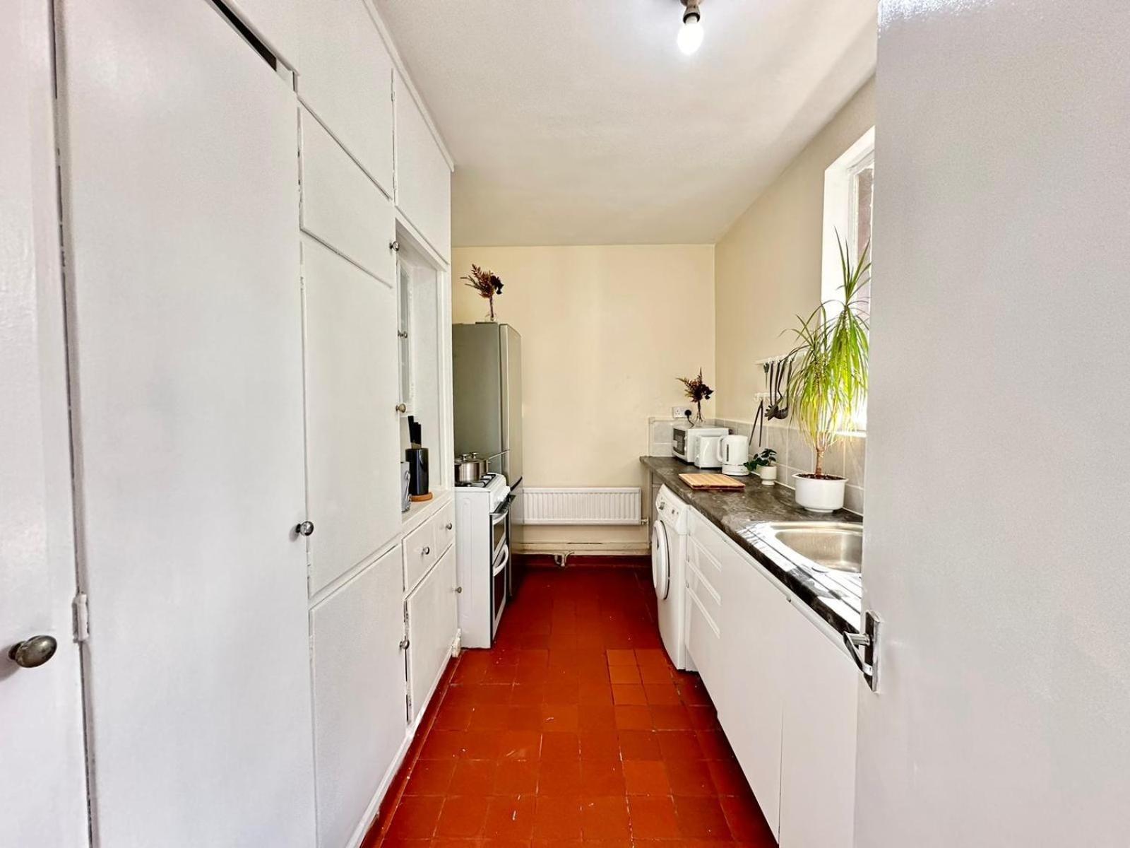 Paddington Beautiful Two Bedroom *